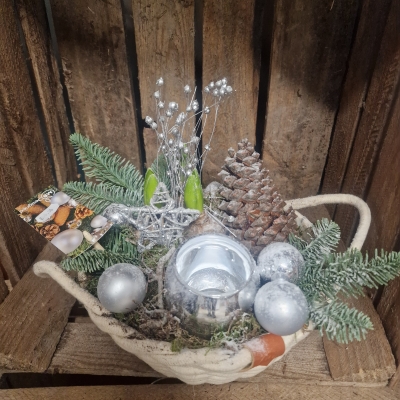 Silver and Cream Indoor Planter with Silver Tealight